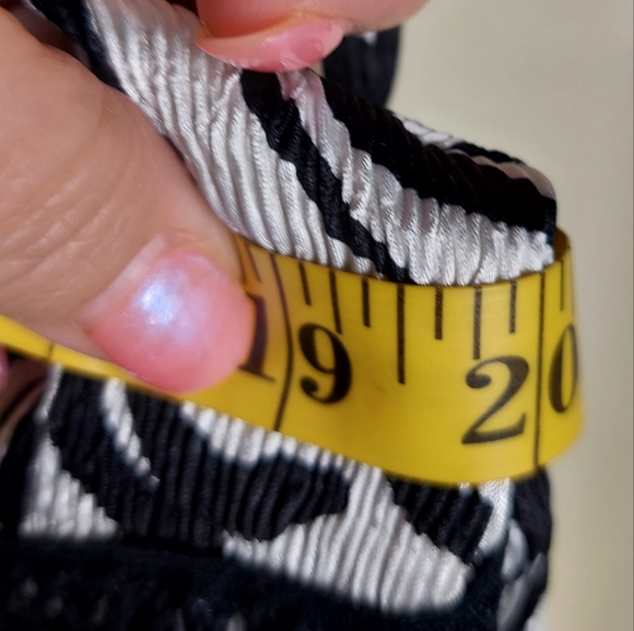 Chico's Size 1 Open Front Jacket Mixed Media Pattern - Picture 7 of 12